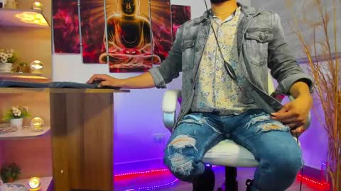 ALESSANDRO  WYE online show from 01/29/25, 04:26