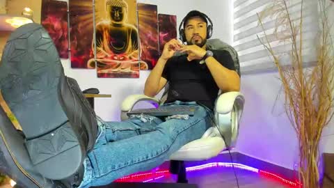 ALESSANDRO  WYE online show from 02/04/25, 02:10