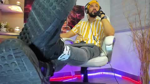 ALESSANDRO  WYE online show from 02/11/25, 02:03