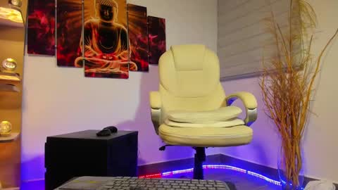 ALESSANDRO  WYE online show from 02/26/25, 12:16