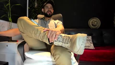 ALESSANDRO  WYE online show from 09/28/25, 08:31