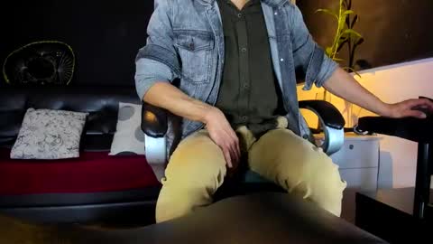 ALESSANDRO  WYE online show from 02/13/26, 04:41