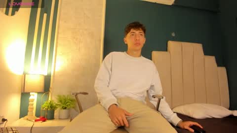 Alessandro Dybala online show from 01/04/25, 12:05