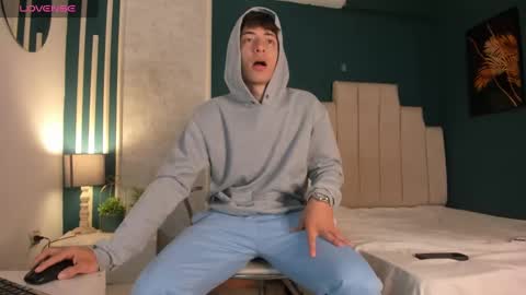 Alessandro Dybala online show from 01/05/25, 12:10