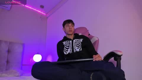 Alessandro Dybala online show from 01/25/25, 12:26