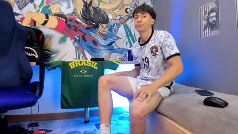 Alessandro Dybala online show from 10/23/25, 12:48