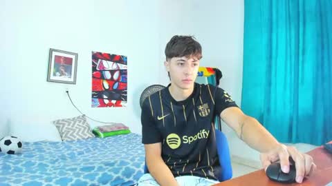 Snapshot of alessandro_dybala chatting on 06/10/26, 12:26 Alessandro Dybala online show from 06/10/26, 12:26