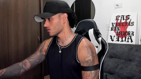 Alessandro Vanni online show from 10/08/25, 01:36