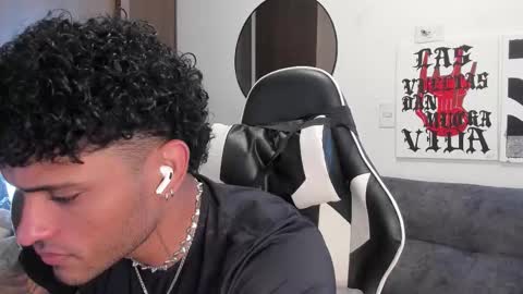 Alessandro Vanni online show from 12/18/25, 02:34