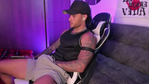 Alessandro Vanni online show from 04/11/26, 01:48