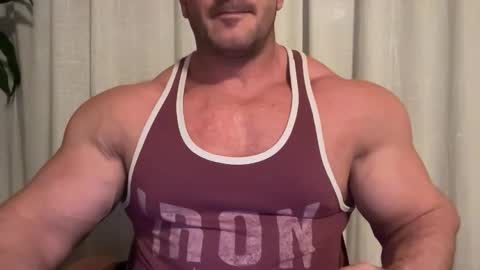 Alessandrobuilder online show from 09/19/25, 07:14