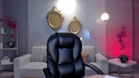 ALESSA ROMERO  online show from 02/02/25, 01:45