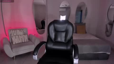 ALESSA ROMERO  online show from 11/13/25, 07:13