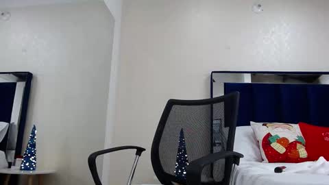 ALESSIA online show from 12/06/24, 03:33