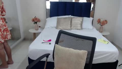 ALESSIA online show from 02/25/25, 06:53