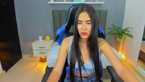 A L E S S I A online show from 02/03/25, 07:21