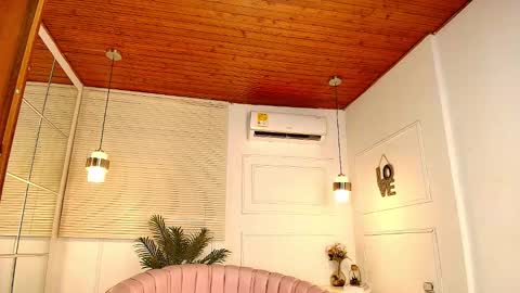 Alejandra  online show from 01/07/26, 12:07