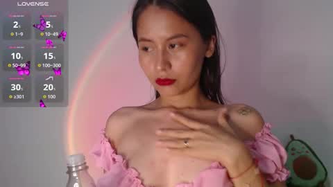 Snapshot of alessia_santorinni chatting on 10/10/25, 12:20 alessia_santorinni online show from 10/10/25, 12:20