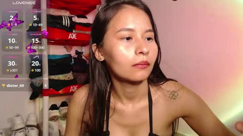 Snapshot of alessia_santorinni chatting on 10/28/25, 12:14 alessia_santorinni online show from 10/28/25, 12:14