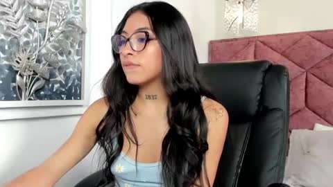 Snapshot of alessia_storm_ chatting on 06/11/26, 10:08 Alessia online show from 06/11/26, 10:08