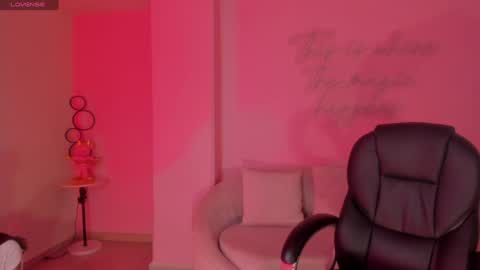 Alessia  online show from 12/24/24, 05:13