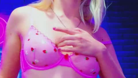 alessiacroft online show from 02/15/26, 07:51