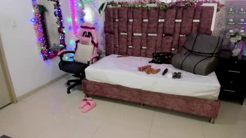 Alessia online show from 12/19/24, 08:44