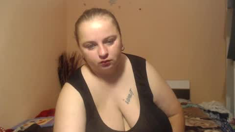 Snapshot of alessianeyl chatting on 07/14/26, 01:52 Alessia online show from 07/14/26, 01:52
