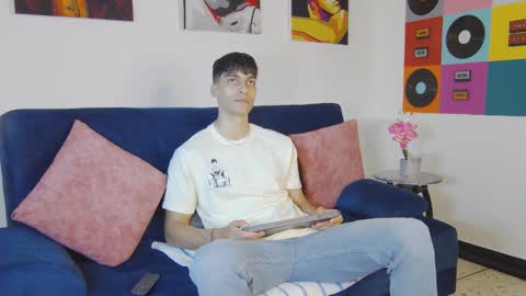 Alessio online show from 11/21/25, 12:15