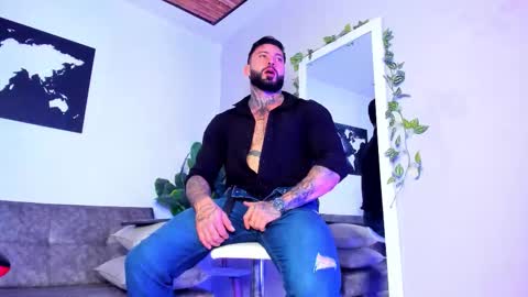 Snapshot of alessrose22 chatting on 02/04/26, 08:36 Aless Rose online show from 02/04/26, 08:36