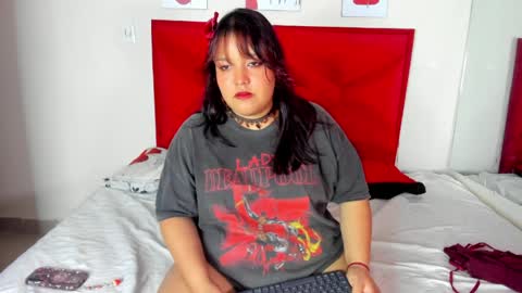 AleSweett online show from 03/27/26, 01:22