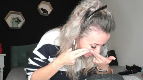 alesys69 online show from 12/03/24, 08:39