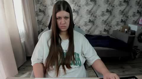 Aletta Oushen online show from 04/22/26, 10:17