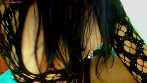 Snapshot of alettallove chatting on 07/09/26, 02:32 alettallove online show from 07/09/26, 02:32