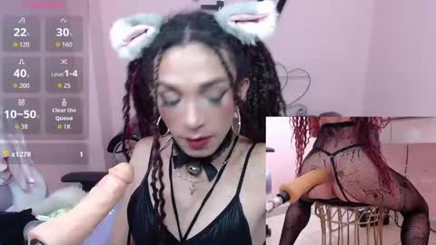 Snapshot of aleusa_ chatting on 05/15/26, 07:43 PVT 12TK 9AM - 9PM COLOMBIA online show from 05/15/26, 07:43