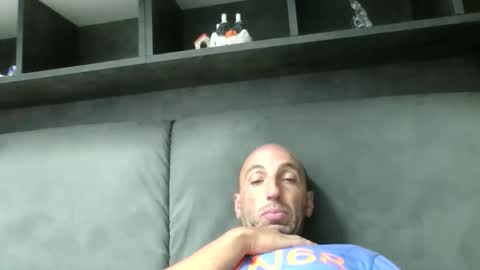 alex120475 online show from 09/29/25, 10:25