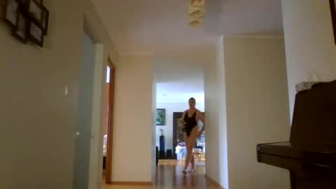 alex131972 online show from 04/01/26, 09:21