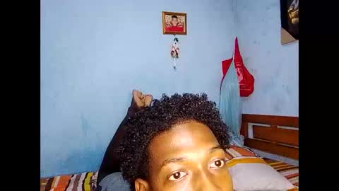 Snapshot of alex18651688 chatting on 11/28/25, 10:23 Alex online show from 11/28/25, 10:23