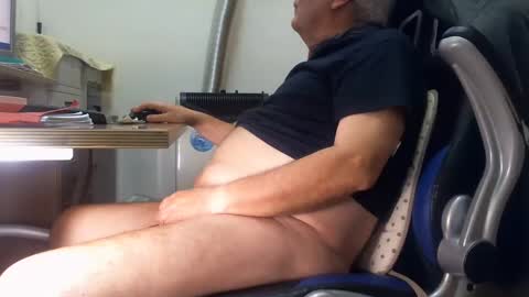 alex47100 online show from 12/11/24, 09:19