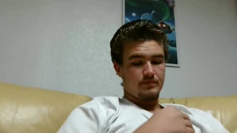 Snapshot of alex83530 chatting on 01/01/25, 08:47 Alex83530 online show from 01/01/25, 08:47