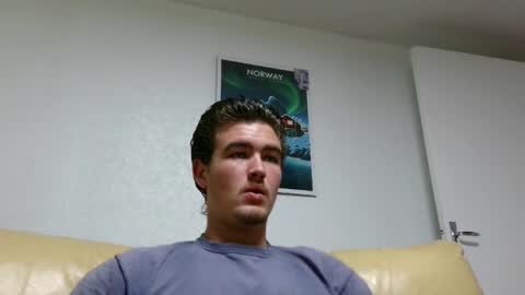 Snapshot of alex83530 chatting on 01/07/25, 12:52 Alex83530 online show from 01/07/25, 12:52