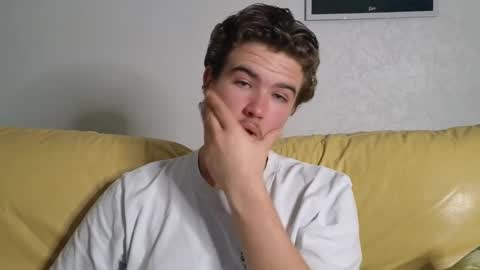 Snapshot of alex83530 chatting on 01/23/25, 06:45 Alex83530 online show from 01/23/25, 06:45