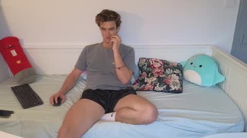 Alex83530 online show from 12/20/25, 08:43