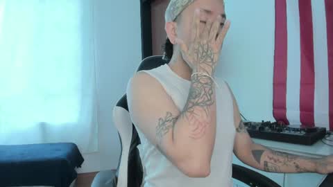 Alex online show from 04/12/26, 04:23