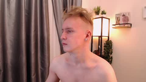 Snapshot of alex__sweet chatting on 05/03/26, 07:03 your Alex online show from 05/03/26, 07:03