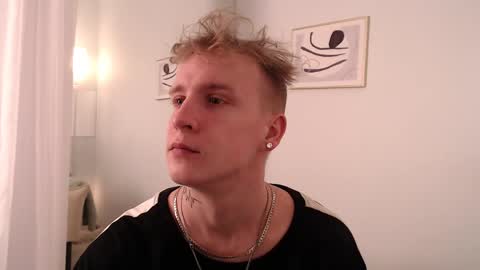 Snapshot of alex__sweet chatting on 05/18/26, 04:40 your Alex online show from 05/18/26, 04:40