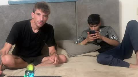 alex_and_charlie online show from 05/01/26, 08:41