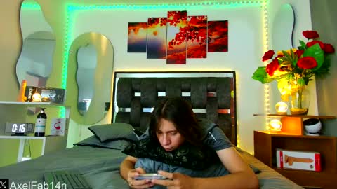 sneider online show from 02/11/25, 06:22