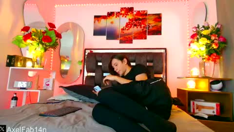 sneider online show from 02/14/25, 07:02