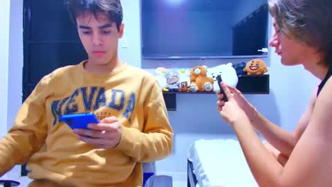 sneider online show from 12/21/25, 05:03